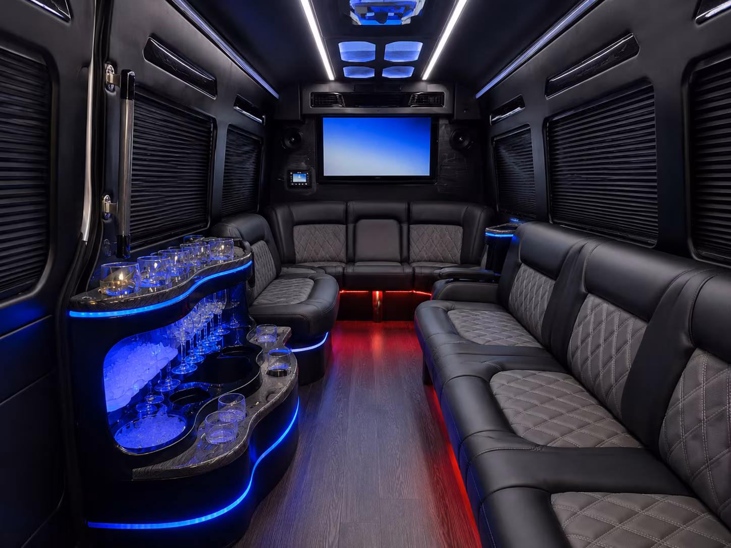 busrentalpiscataway com will help you find airport transportation for rutgers groups and corporate teams